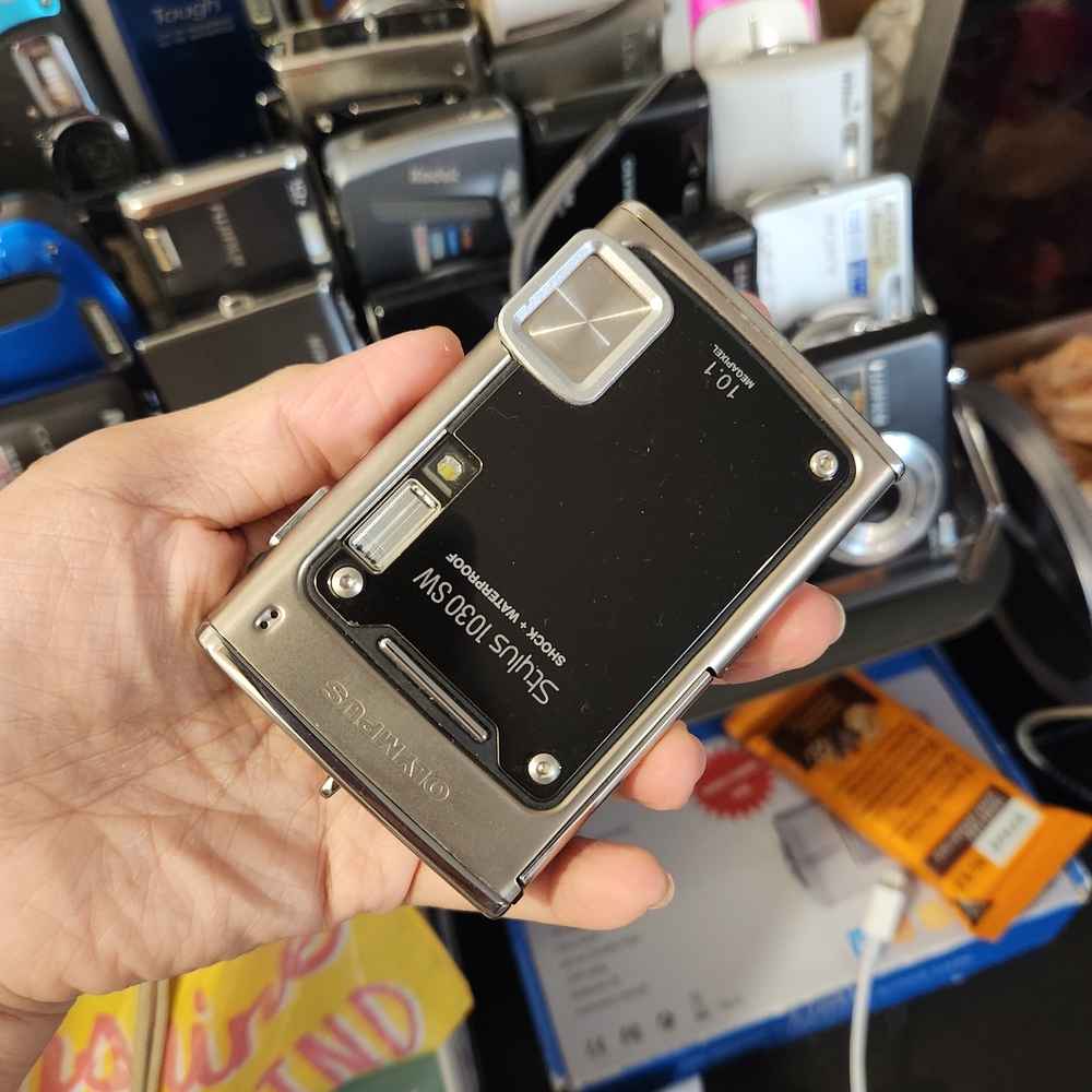 Samsung Silver Digital Camera